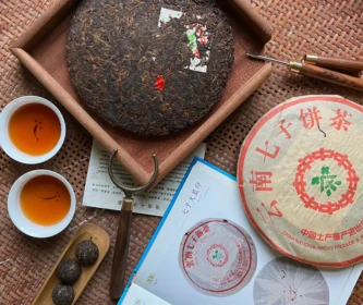 High-mountain shu pu-erh from Da Hu Sai